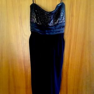 Little black w sequins size 6 and rye